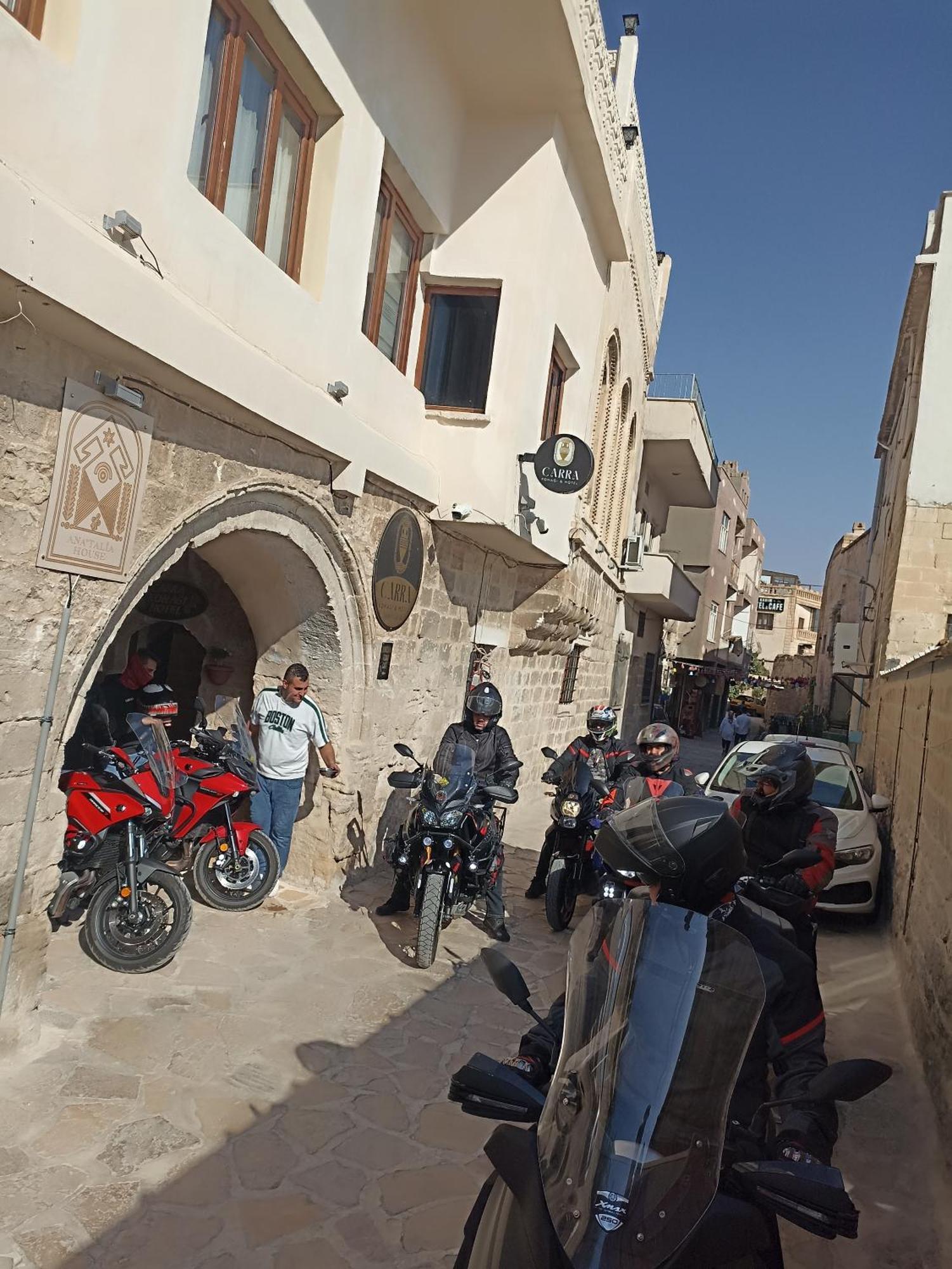 Carra Konagi Hotel Mardin Bagian luar foto