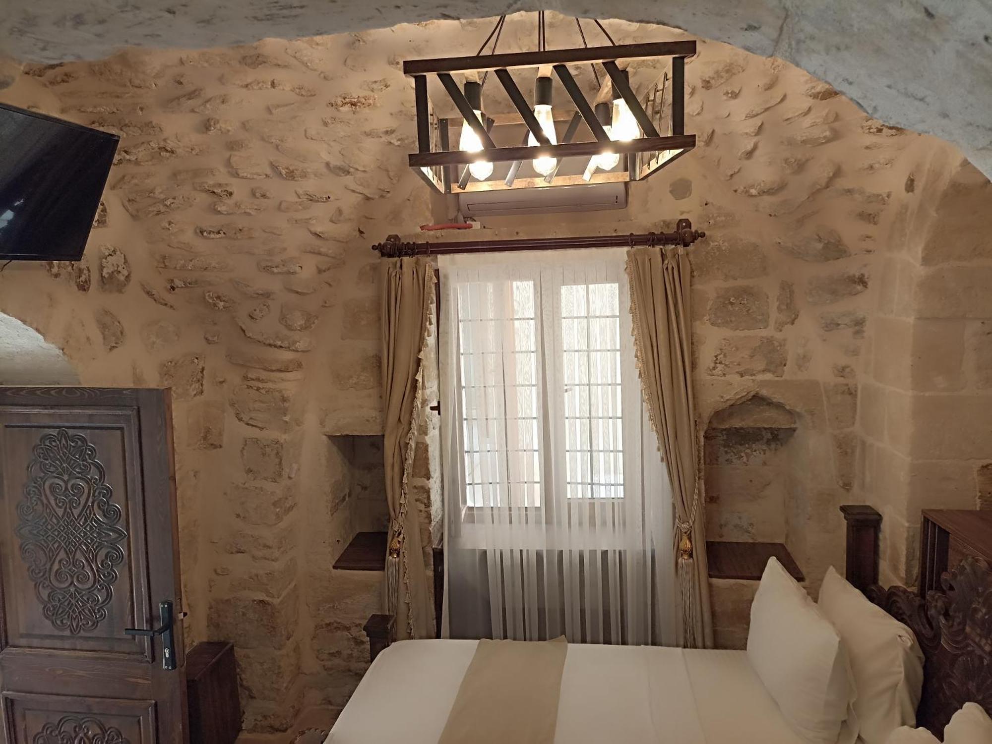 Carra Konagi Hotel Mardin Bagian luar foto