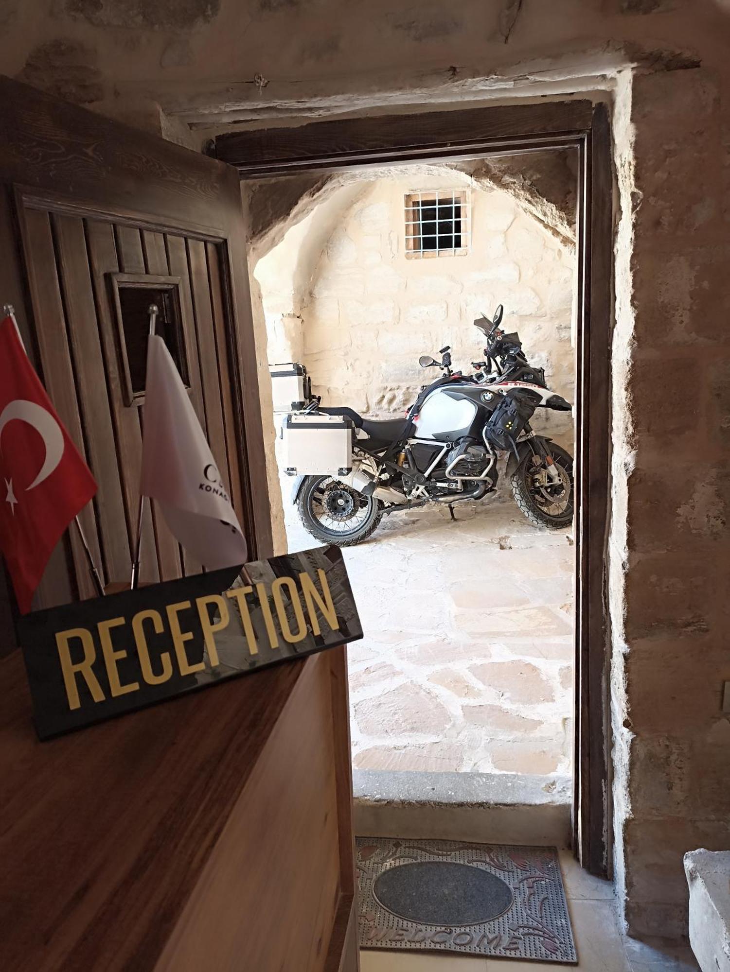 Carra Konagi Hotel Mardin Bagian luar foto